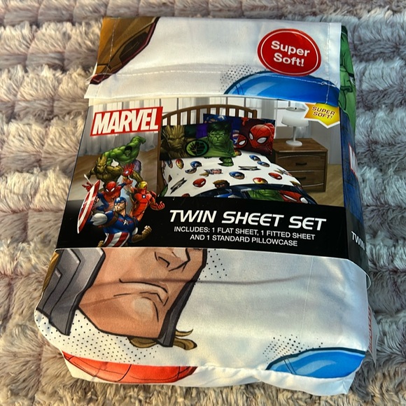 Marvel Twin Sheet set - Picture 1 of 3